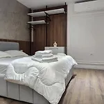 Stay-five Brand New 2 Modern In Center - Self Check-in Apartamento Tirana