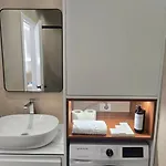 Stay-five Brand New 2 Modern In Center - Self Check-in * Tirana