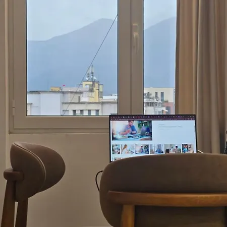 Stay-five Brand New 2 Modern In Center - Self Check-in Apartamento *