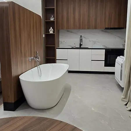 Stay-five Brand New 2 Modern In Center - Self Check-in Tirana