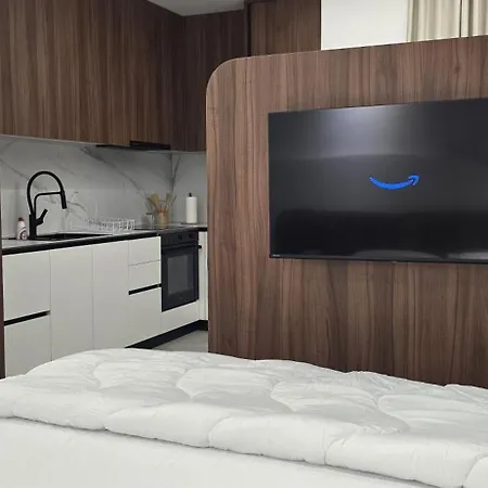 Stay-five Brand New 2 Modern In Center - Self Check-in