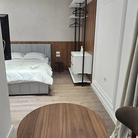 Stay-five Brand New 2 Modern In Center - Self Check-in Apartamento *