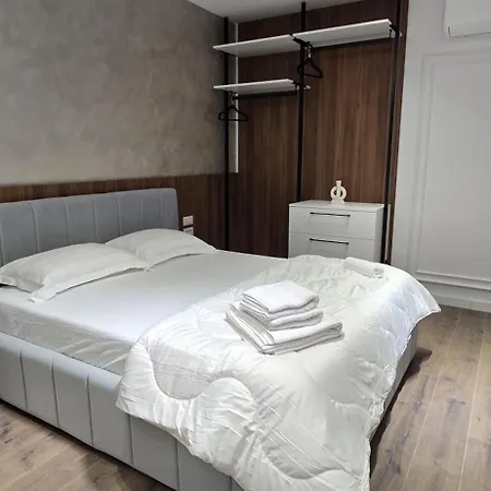 Stay-five Brand New 2 Modern In Center - Self Check-in * Tirana