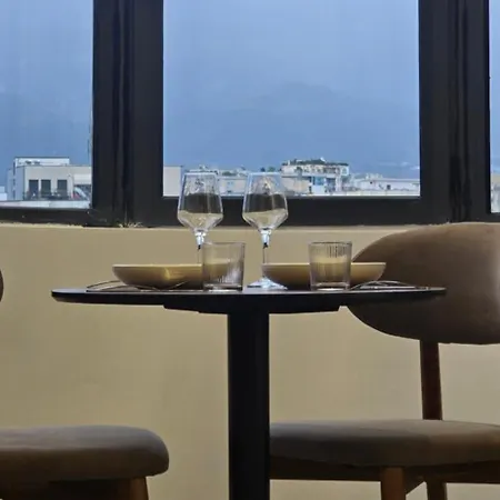 Stay-five Brand New 2 Modern In Center - Self Check-in * Tirana