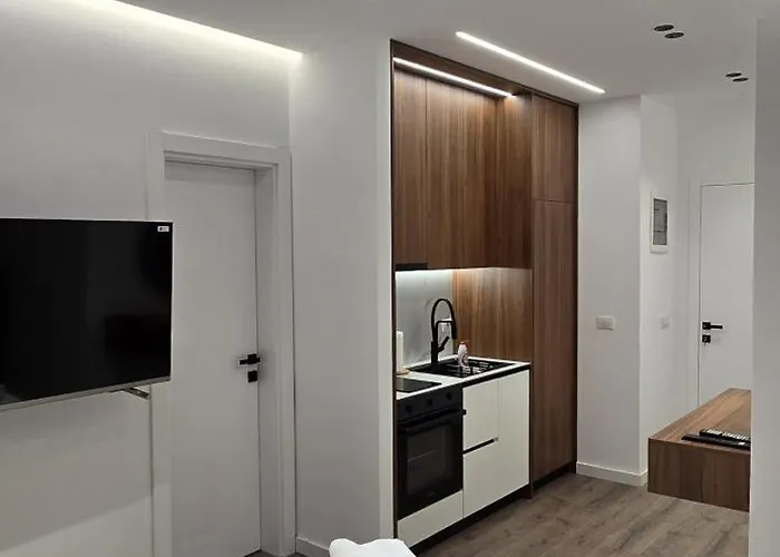 Stay-five Brand New 2 Modern In Center - Self Check-in