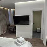 Apartament Stay-five Brand New 2 Modern In Center - Self Check-in Tirana