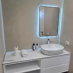 Stay-five Brand New 2 Modern In Center - Self Check-in Apartament *