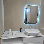 Stay-five Brand New 2 Modern In Center - Self Check-in Tirana