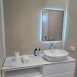 Stay-five Brand New 2 Modern In Center - Self Check-in Apartament *