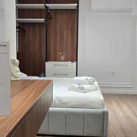 Stay-five Brand New 2 Modern In Center - Self Check-in Lägenhet *