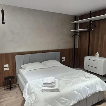 Stay-five Brand New 2 Modern In Center - Self Check-in * Tirana