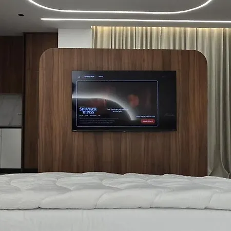 Apartment Stay-five Brand New Modern In Center - Self Check-in *