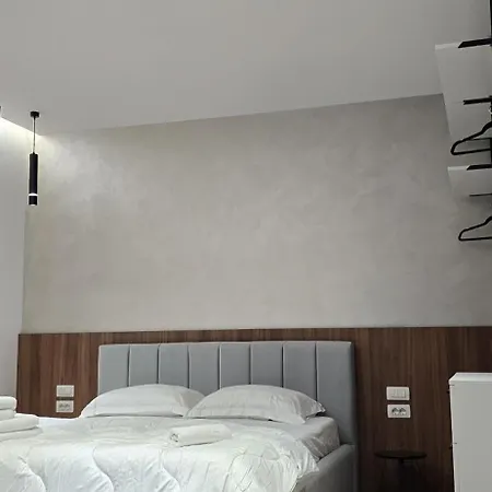 Stay-five Brand New 2 Modern In Center - Self Check-in * Tirana