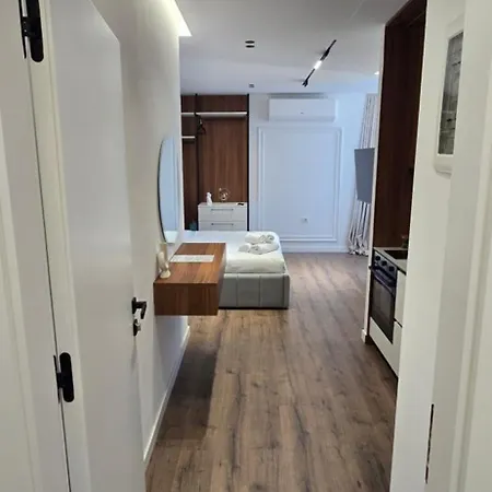 Stay-five Brand New 2 Modern In Center - Self Check-in Tirana