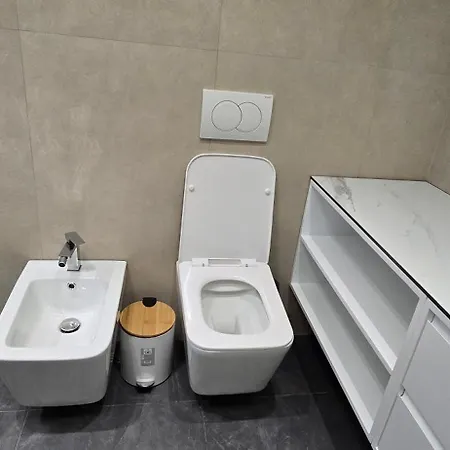Stay-five Brand New Modern In Center - Self Check-in Appartement Tirana