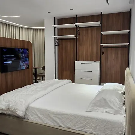 Stay-five Brand New 2 Modern In Center - Self Check-in Appartamento Tirana