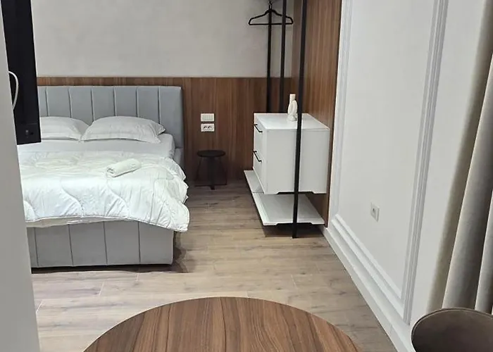 Stay-five Brand New 2 Modern In Center - Self Check-in Apartament *